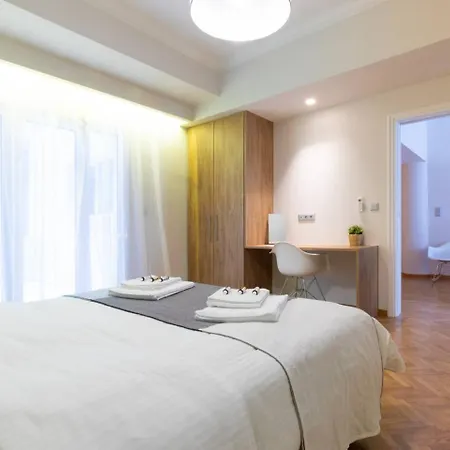 Toni's Spacious 3bd For Families In Centre Apartment