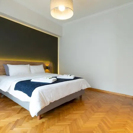 Toni's Spacious 3bd For Families In Centre Apartment *