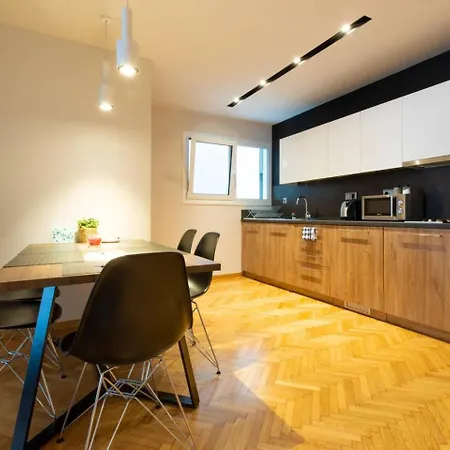 Toni's Spacious 3bd For Families In Centre * Athens