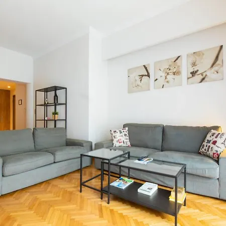 Toni's Spacious 3bd For Families In Centre Apartment Athens
